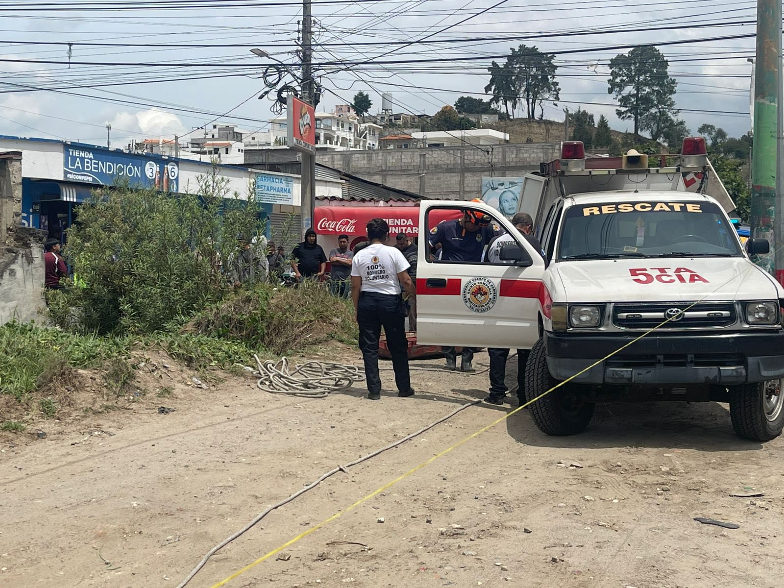 Rescatan cadáver de hombre en río entre zonas 5 y 6 de Quetzaltenango