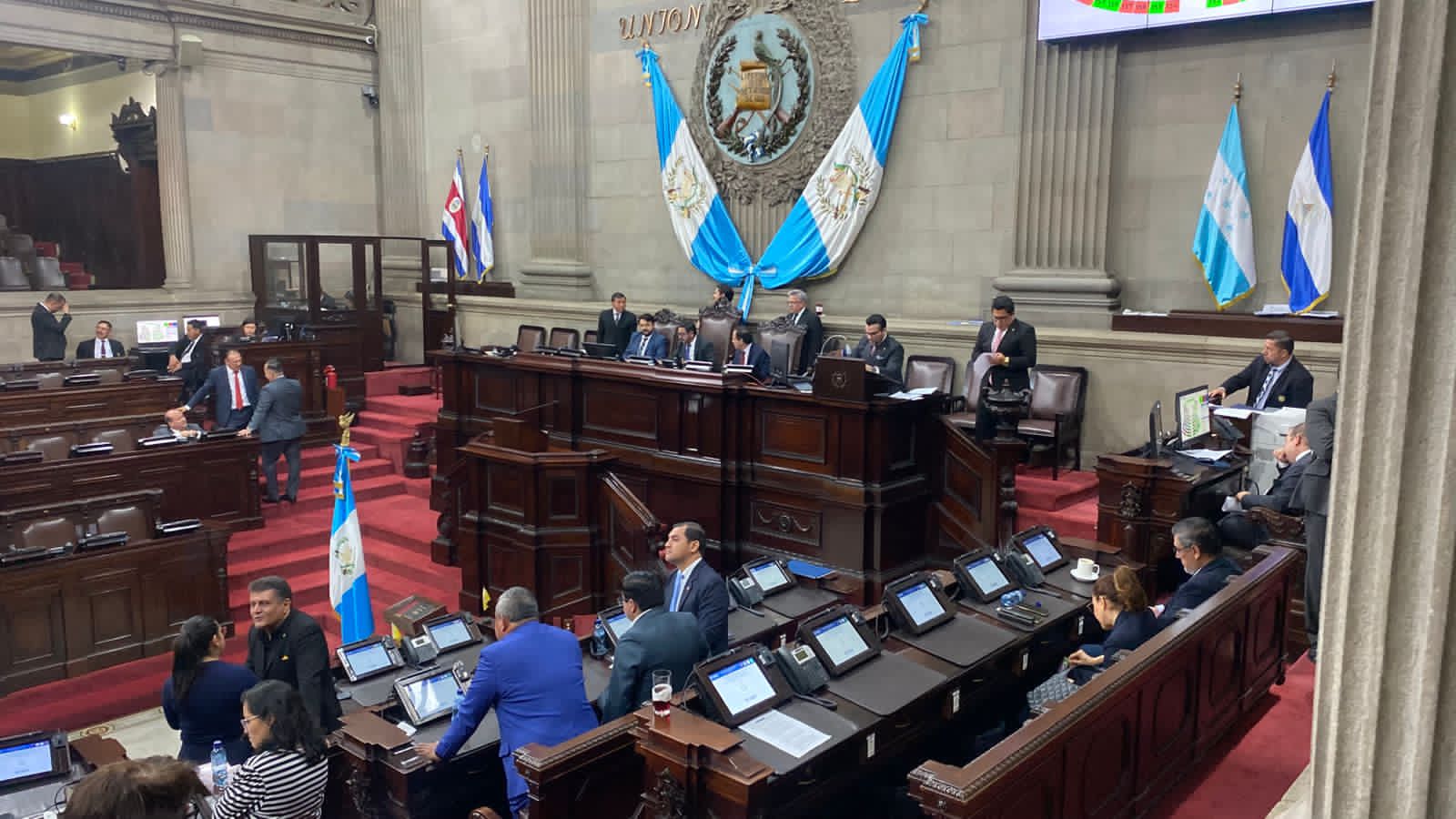 Congreso presenta nuevos presidentes de las Comisiones de Salud y Gobernación