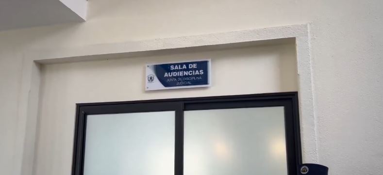 Aplazan audiencia clave contra jueces de Alta Verapaz por faltas disciplinarias