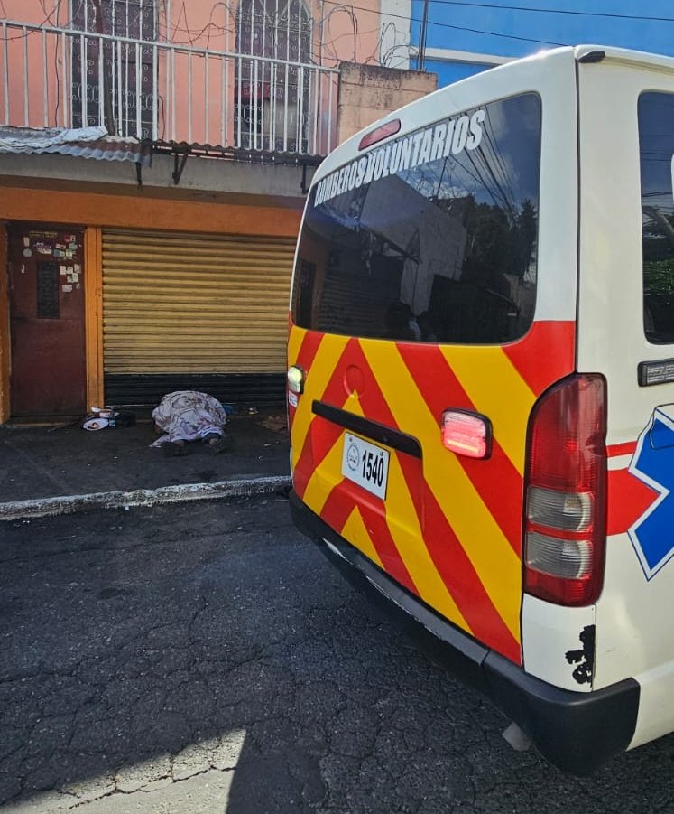 Hallan a hombre sin vida en la colonia Juana de Arco, zona 18
