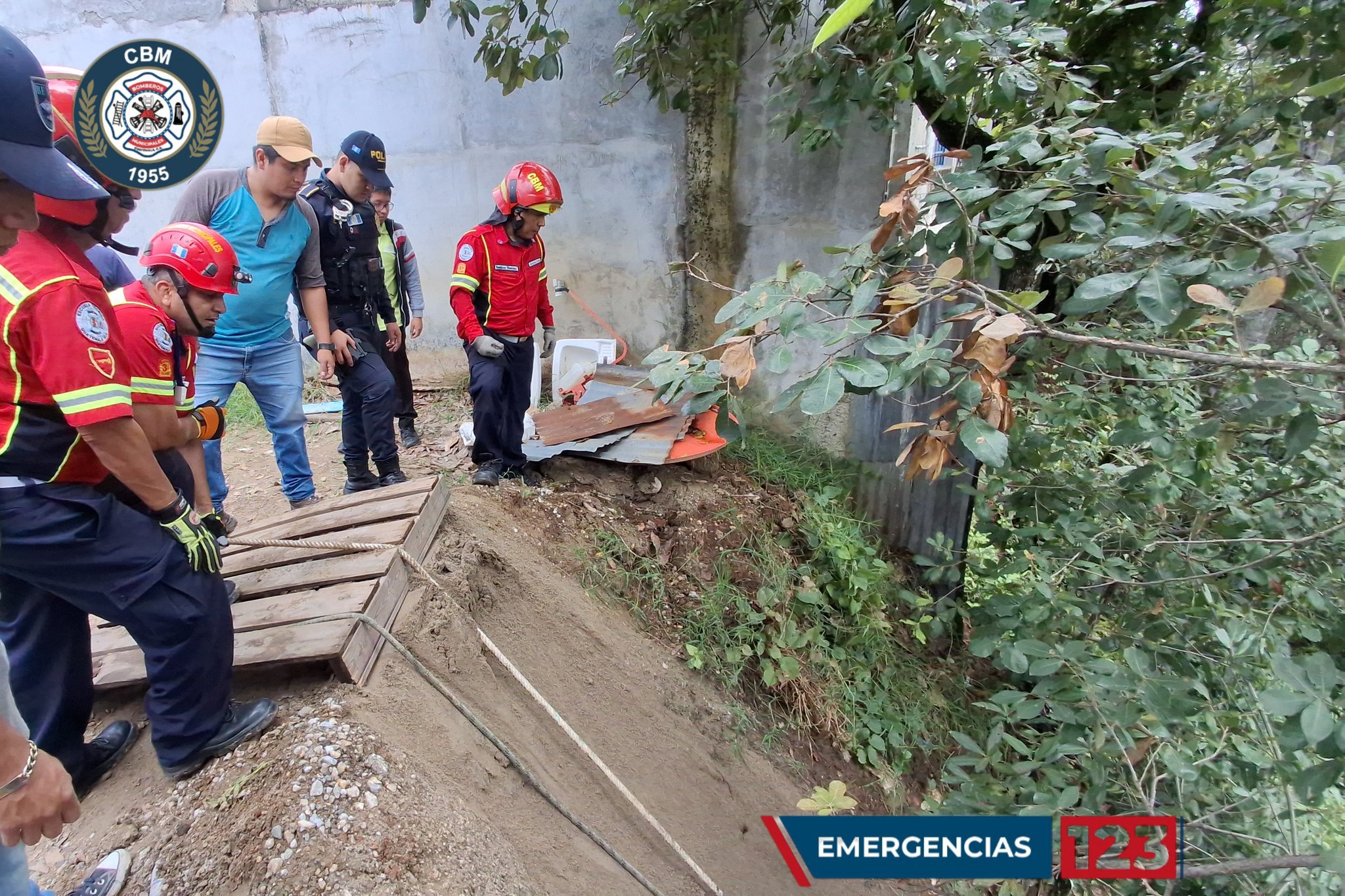 Hallan cuerpo sin vida en barranco de zona 11, Mixco