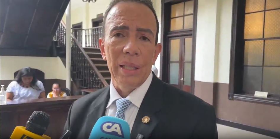 Presidente del BANGUAT respalda iniciativa de ley sobre criptomonedas impulsada por diputada Shirley Rivera