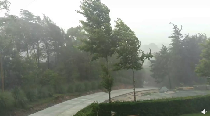 Fuertes lluvias y viento afectan a San Juan Chamelco, Alta Verapaz